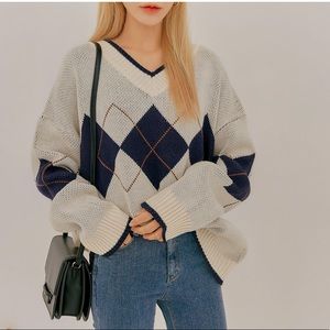 Korean V-neck Preppy Sweater